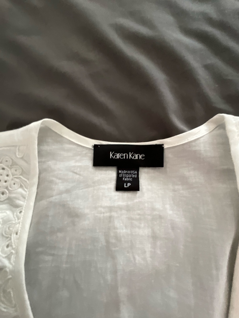Karen Kane 100% Cotton White Embroidered Eyelet Cold-Shoulder V-Neck Top - Picture 6 of 6